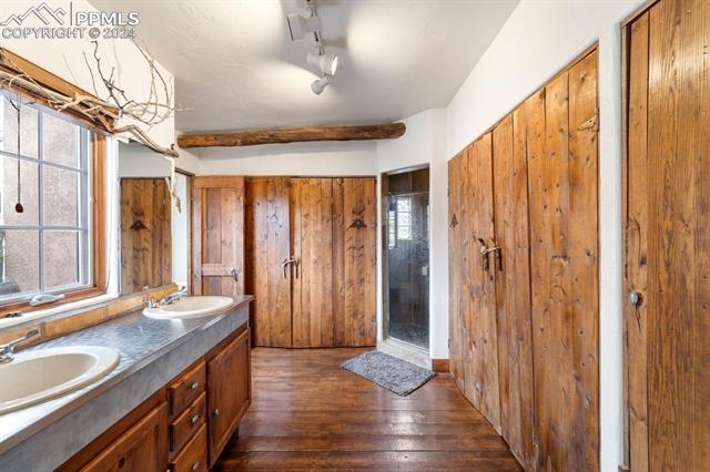 14 N 33rd Street