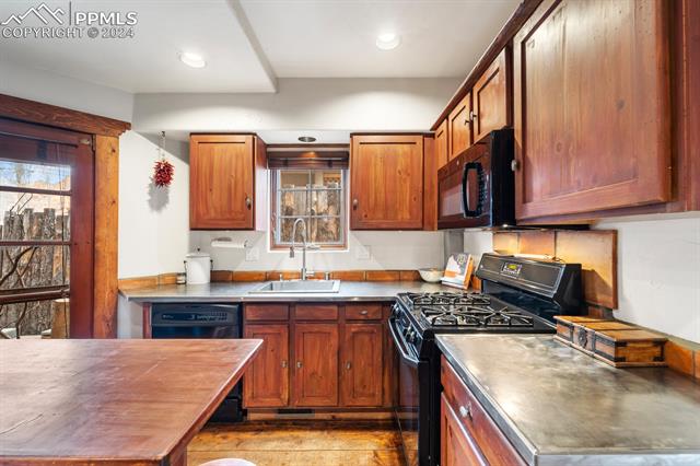 14 N 33rd Street