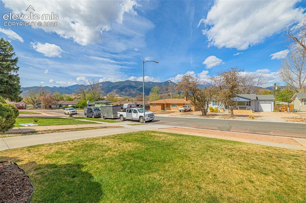 637 Glen Eyrie Circle