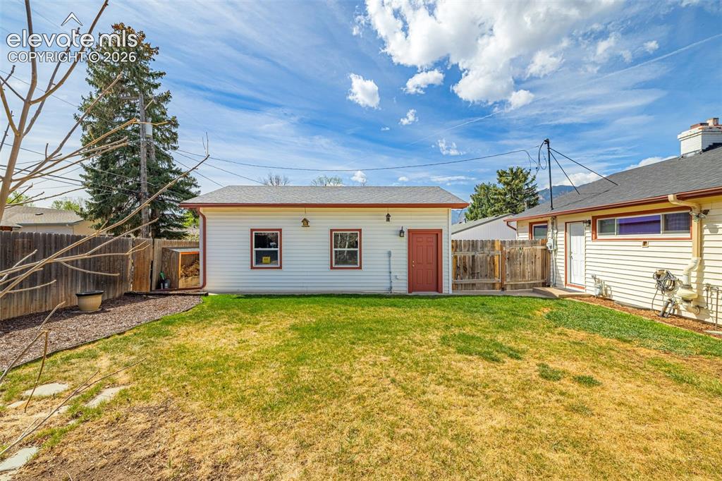 637 Glen Eyrie Circle