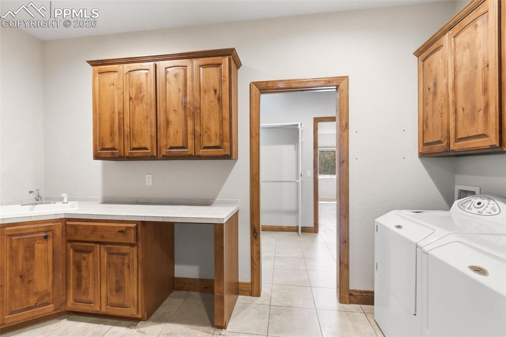 7925 Sawback Trail