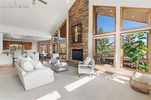 7925 Sawback Trail