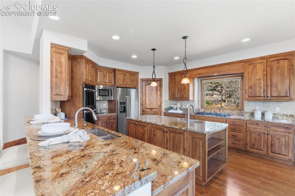 7925 Sawback Trail