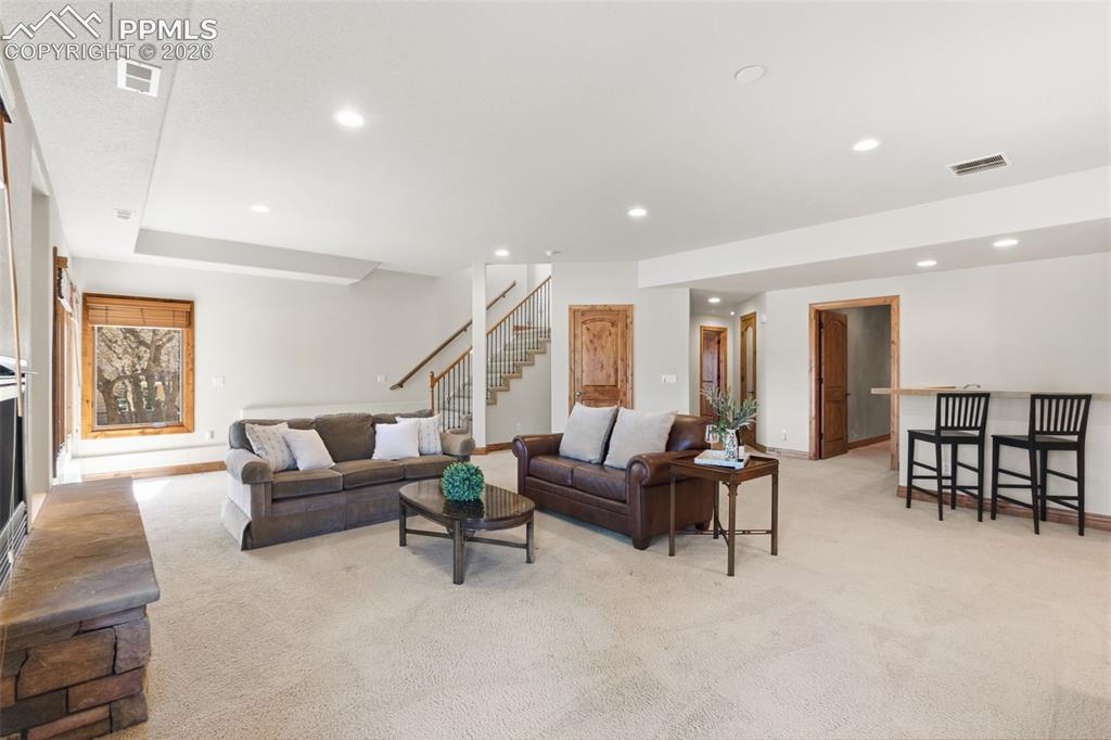 7925 Sawback Trail
