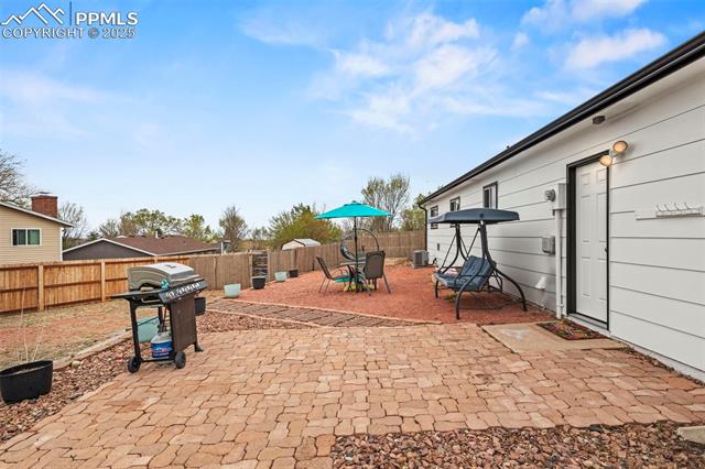 7121 Palmer Park Boulevard