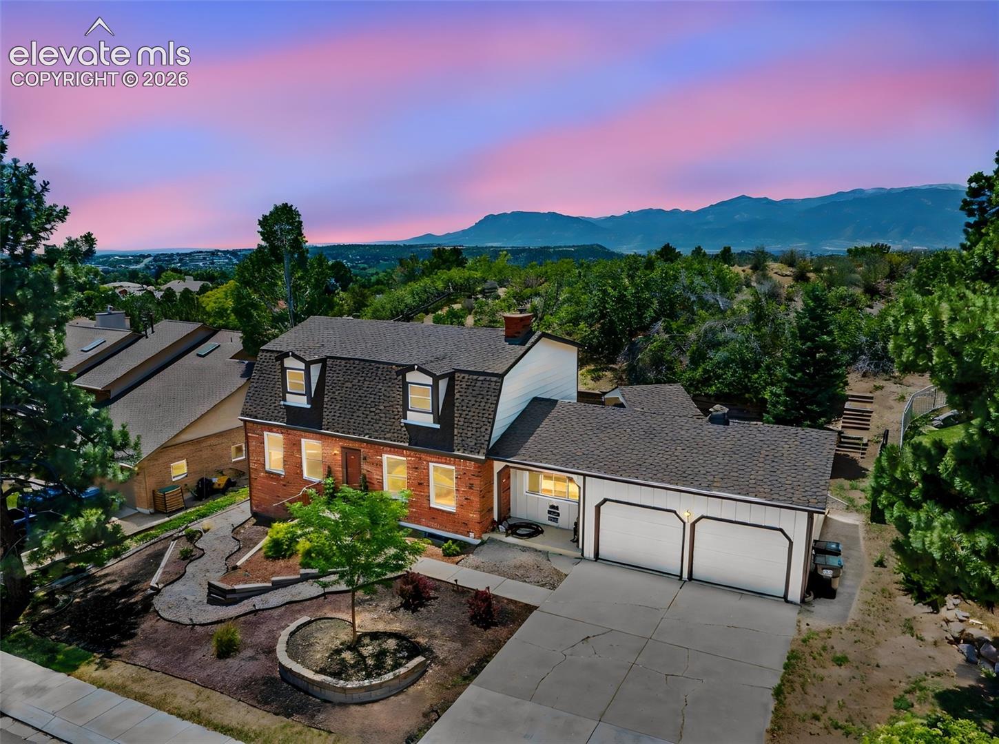 3645 Saddle Rock Road