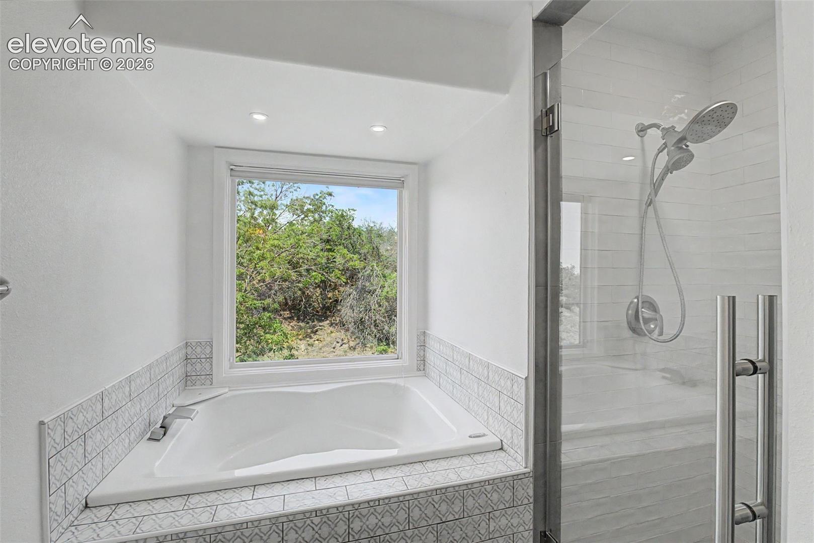 3645 Saddle Rock Road
