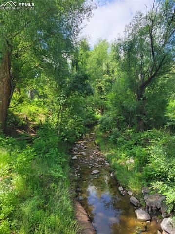 830 E San Rafael Street