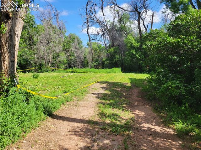 830 E San Rafael Street