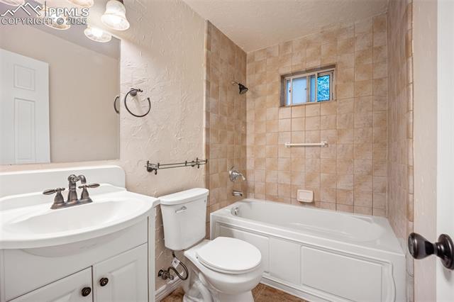 96 Cheyenne Boulevard