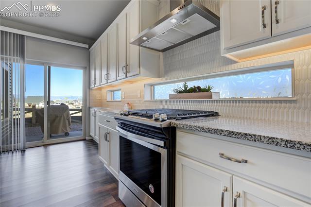 6264 Syre Point