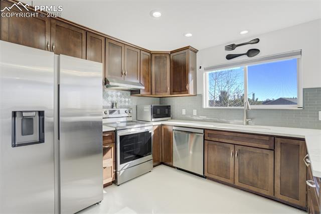 7171 Bonnie Brae Lane