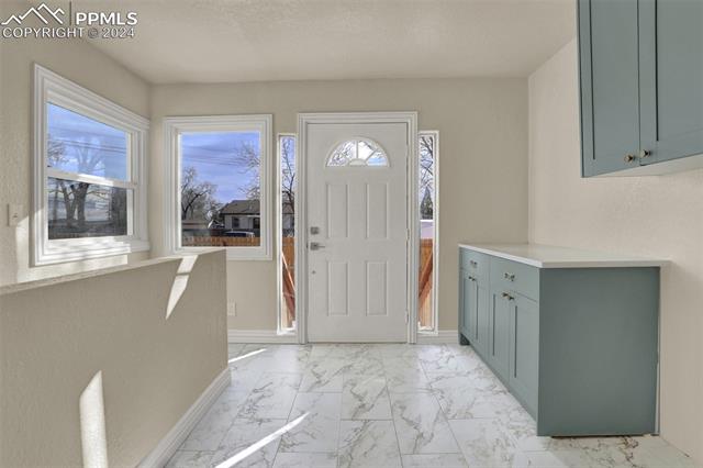 901 W Cucharras Street