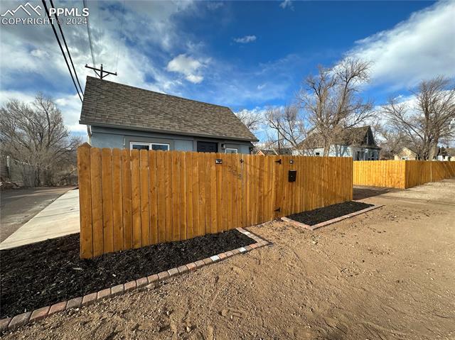 901 W Cucharras Street