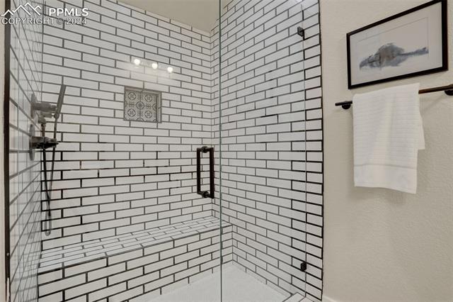 901 W Cucharras Street