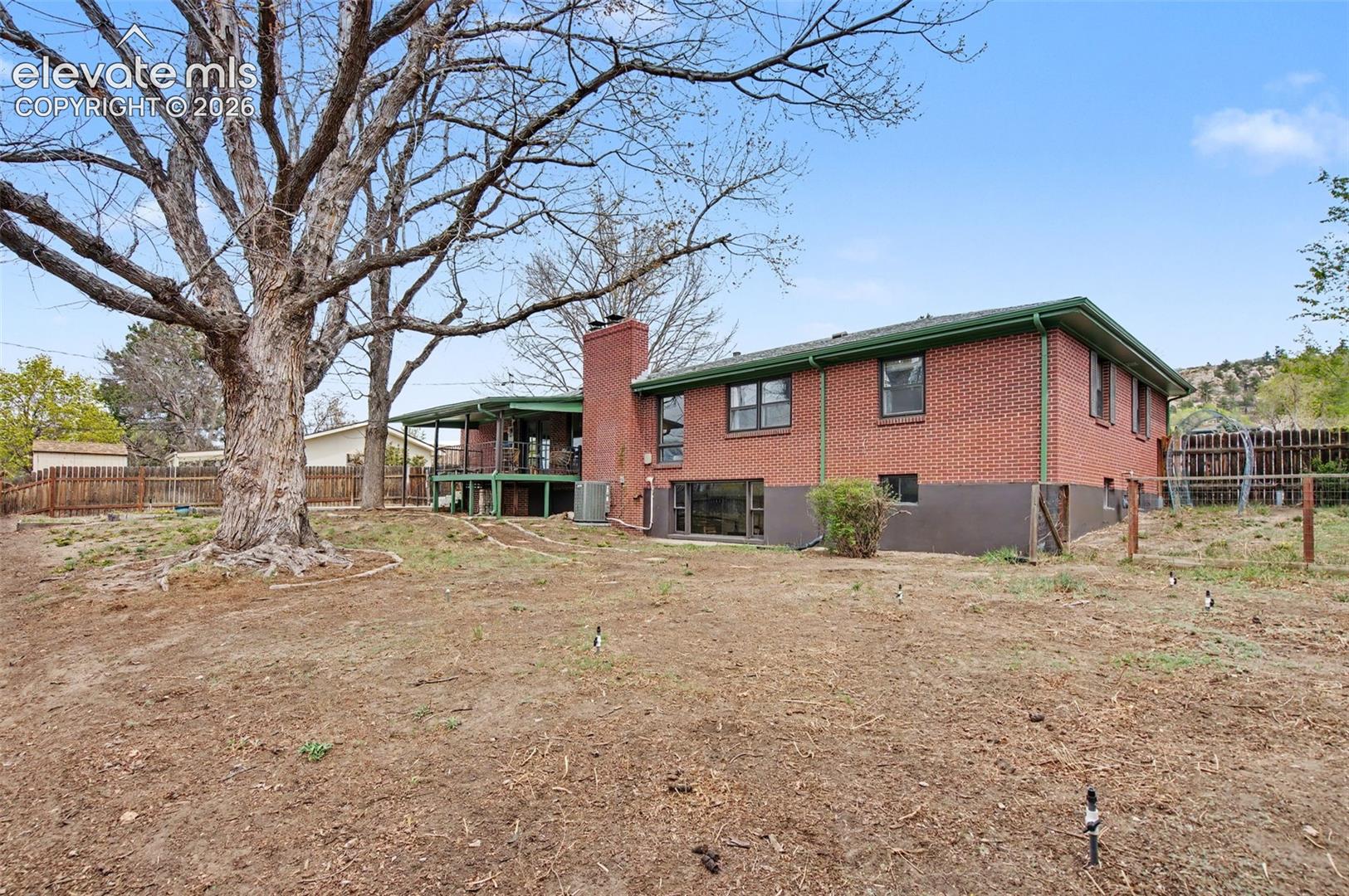 2724 Marilyn Road