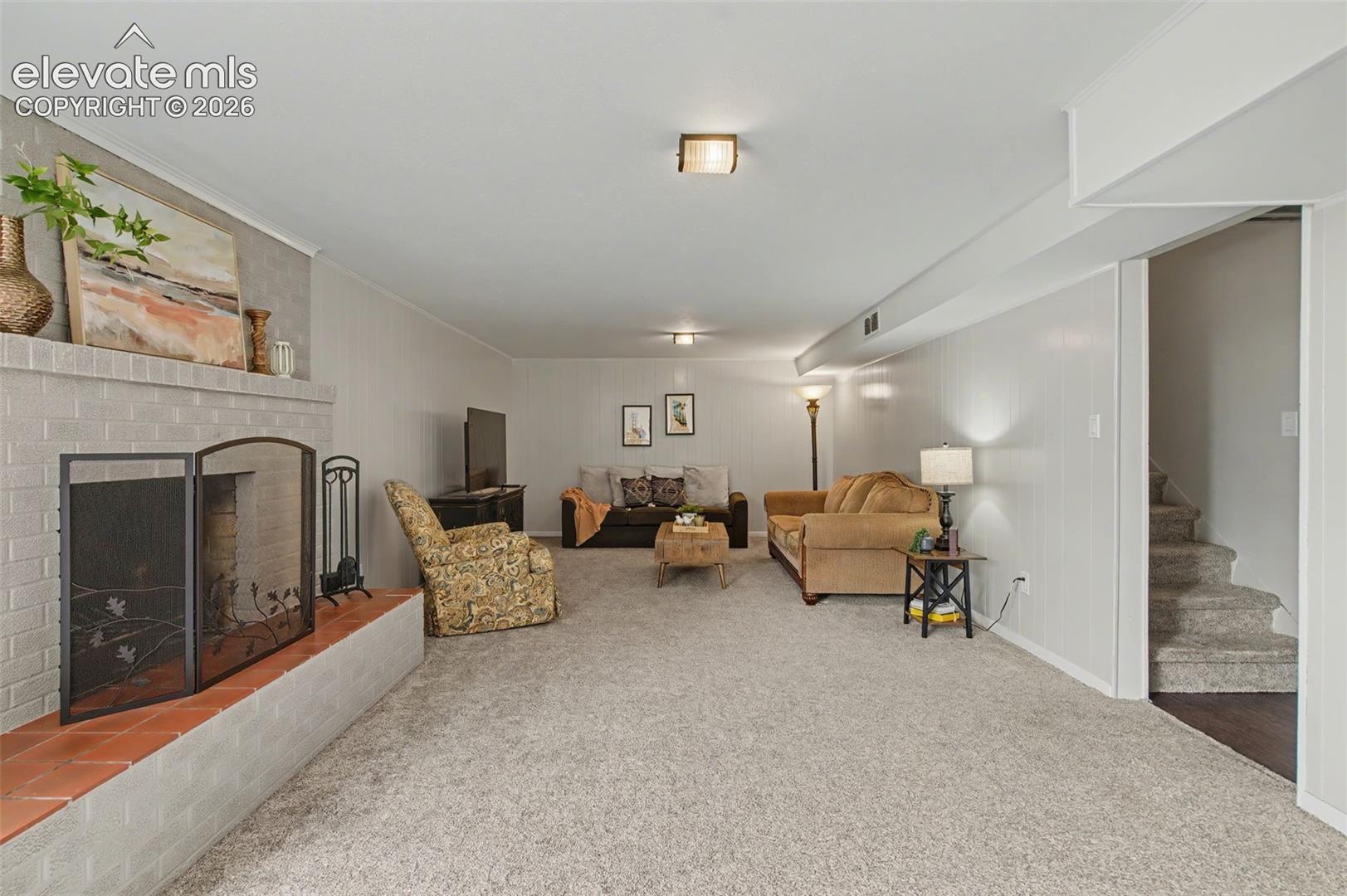2724 Marilyn Road
