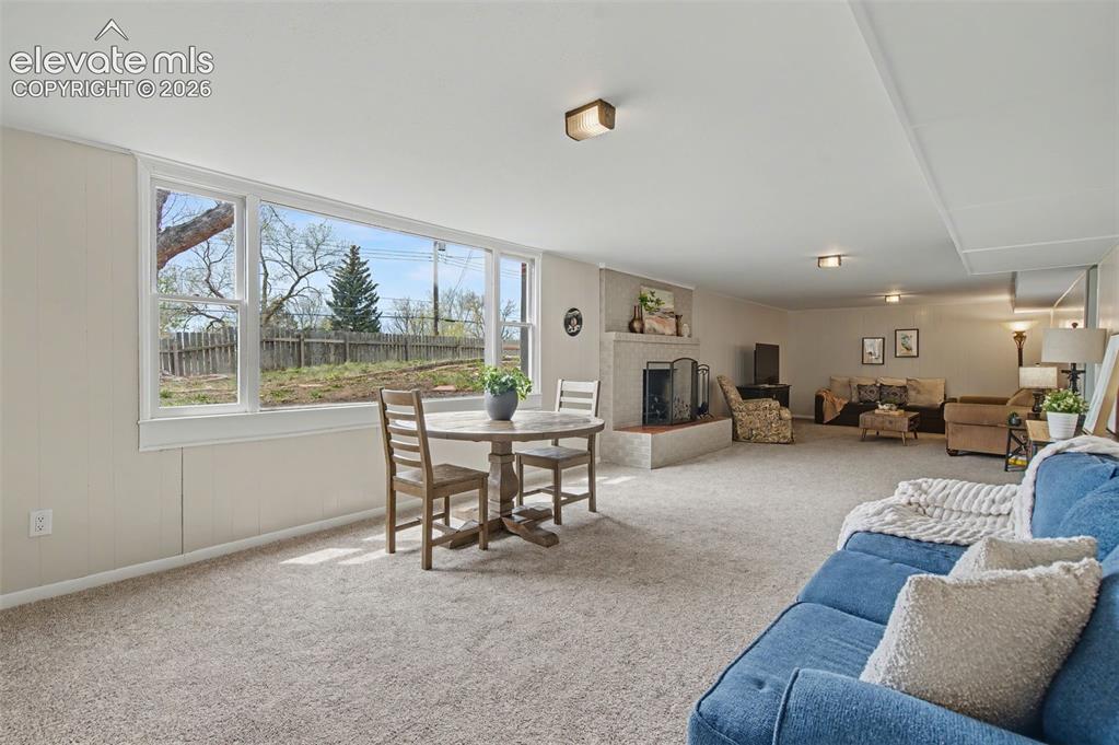 2724 Marilyn Road