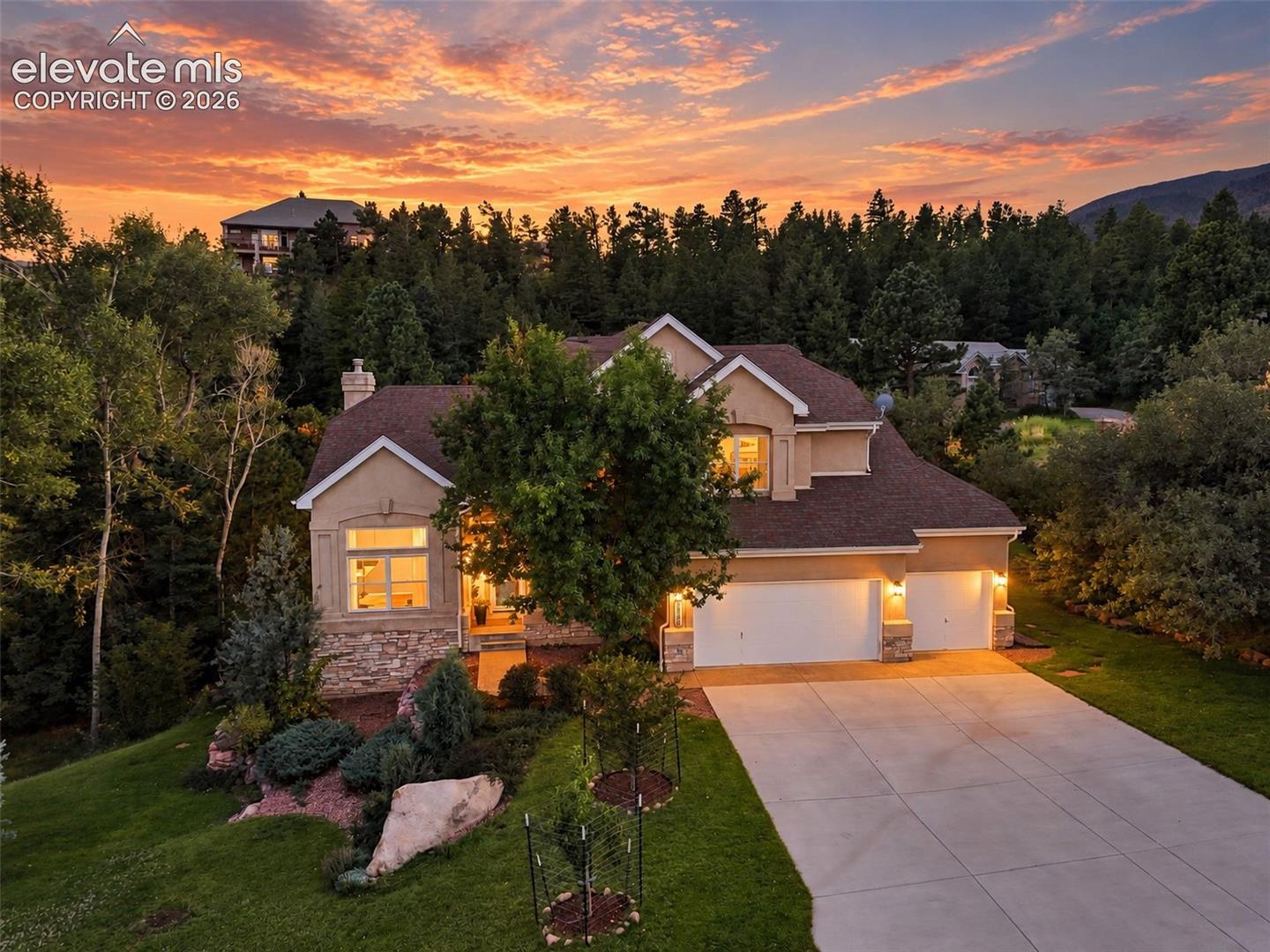 3320 Blodgett Drive