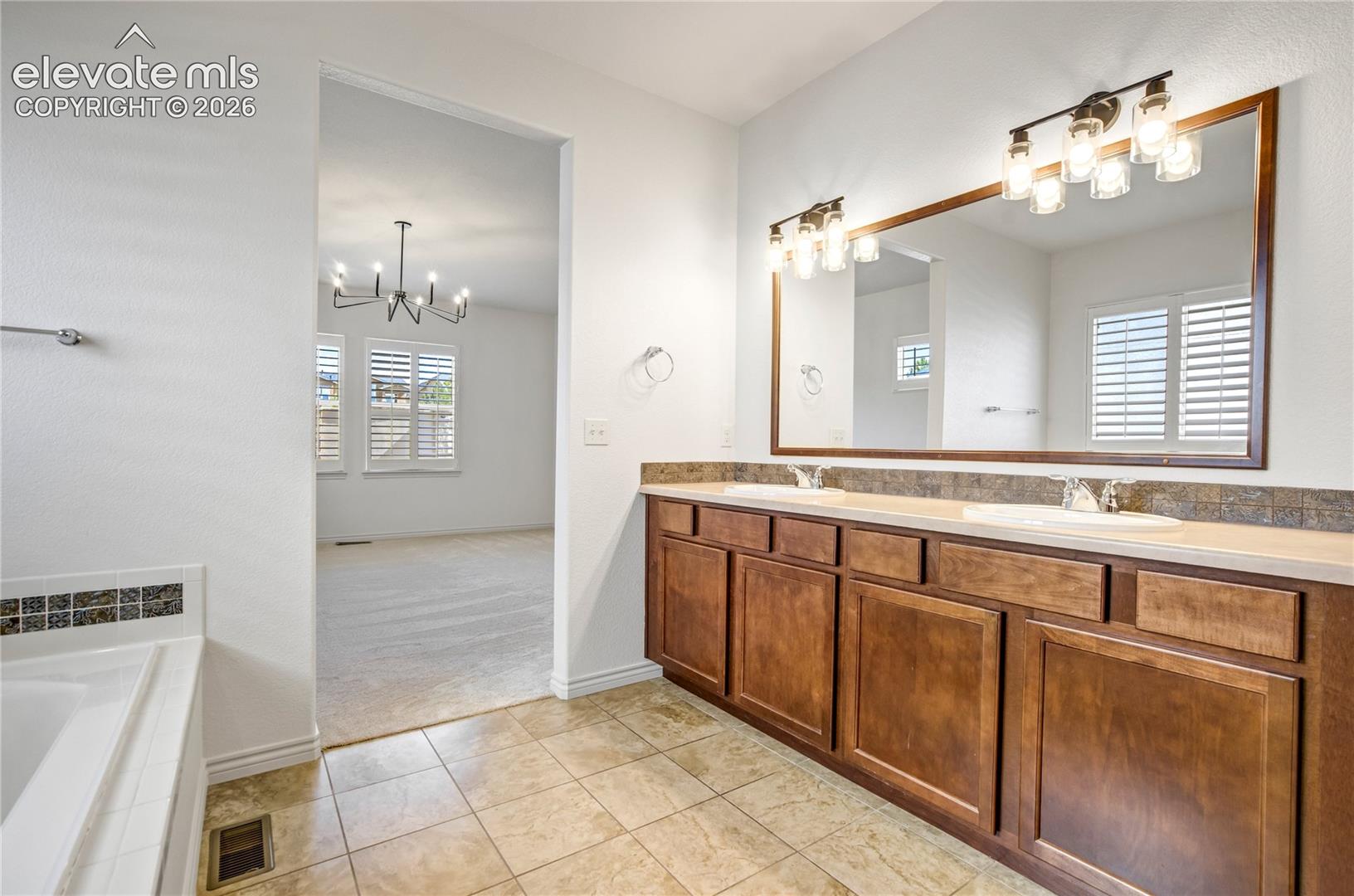 5228 Monarch Crest Way