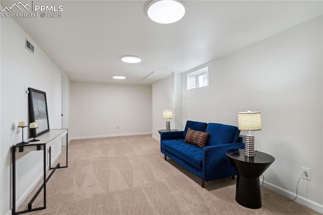 1010 E Willamette Avenue