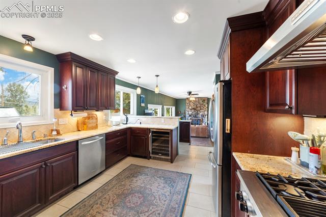 115 High View Circle