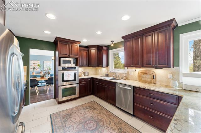 115 High View Circle