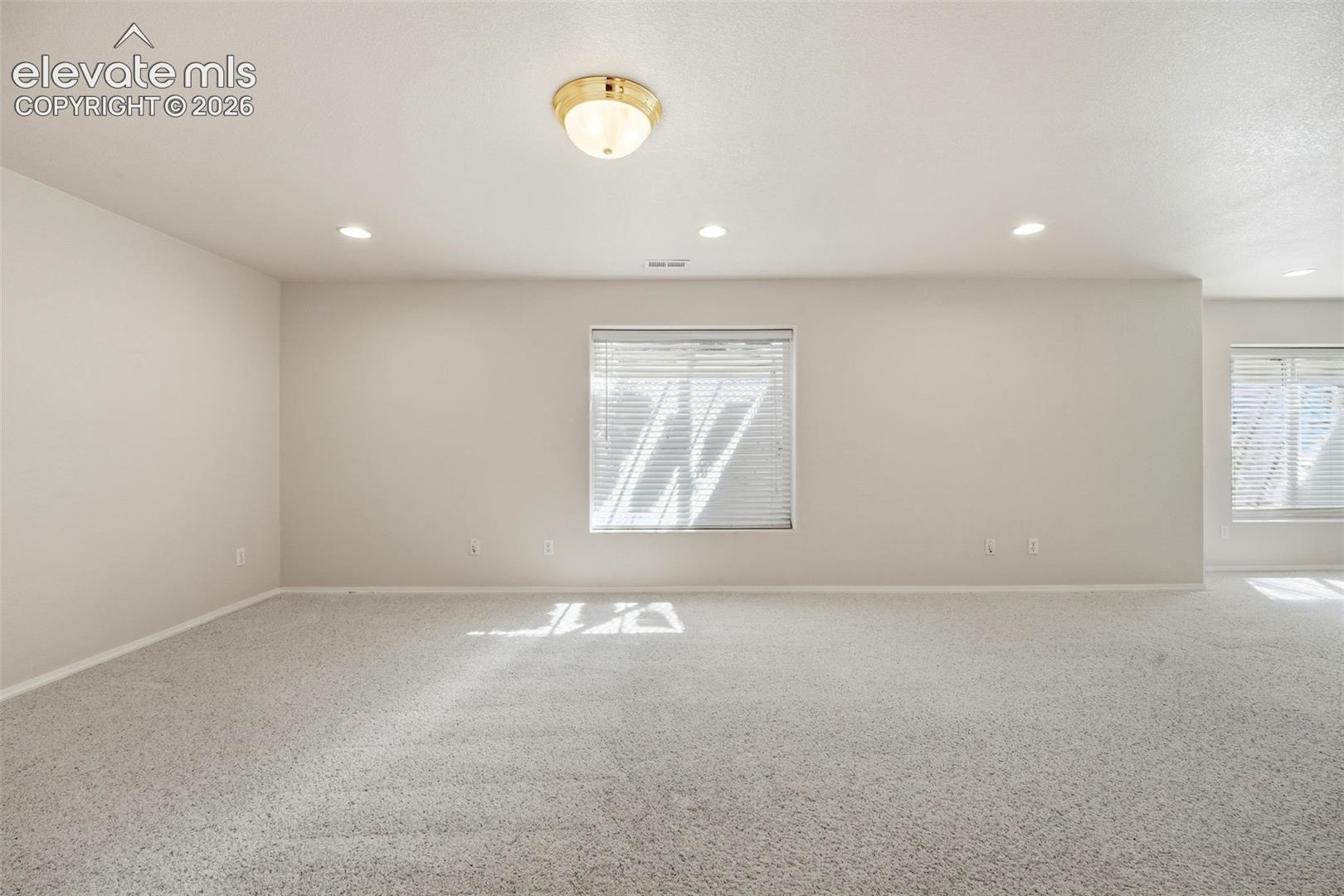 5547 Sonnet Heights