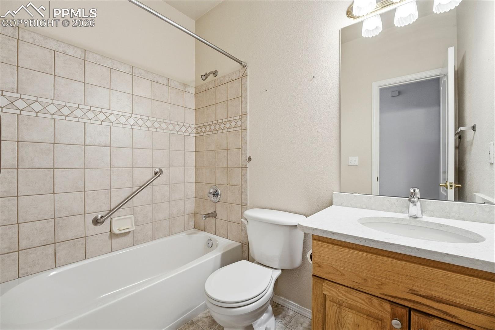 5547 Sonnet Heights