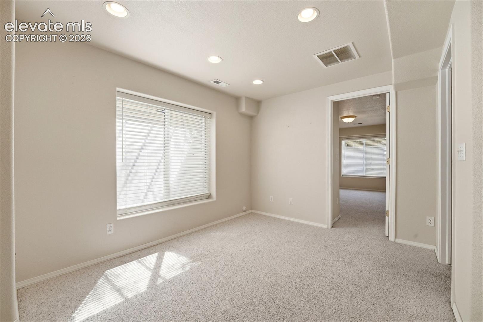 5547 Sonnet Heights