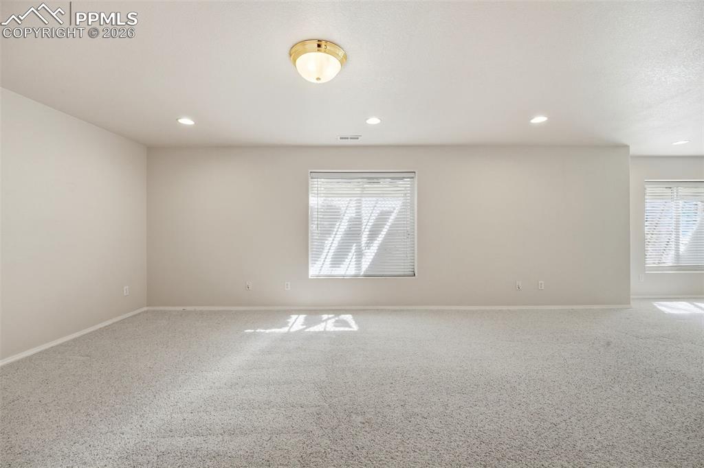 5547 Sonnet Heights
