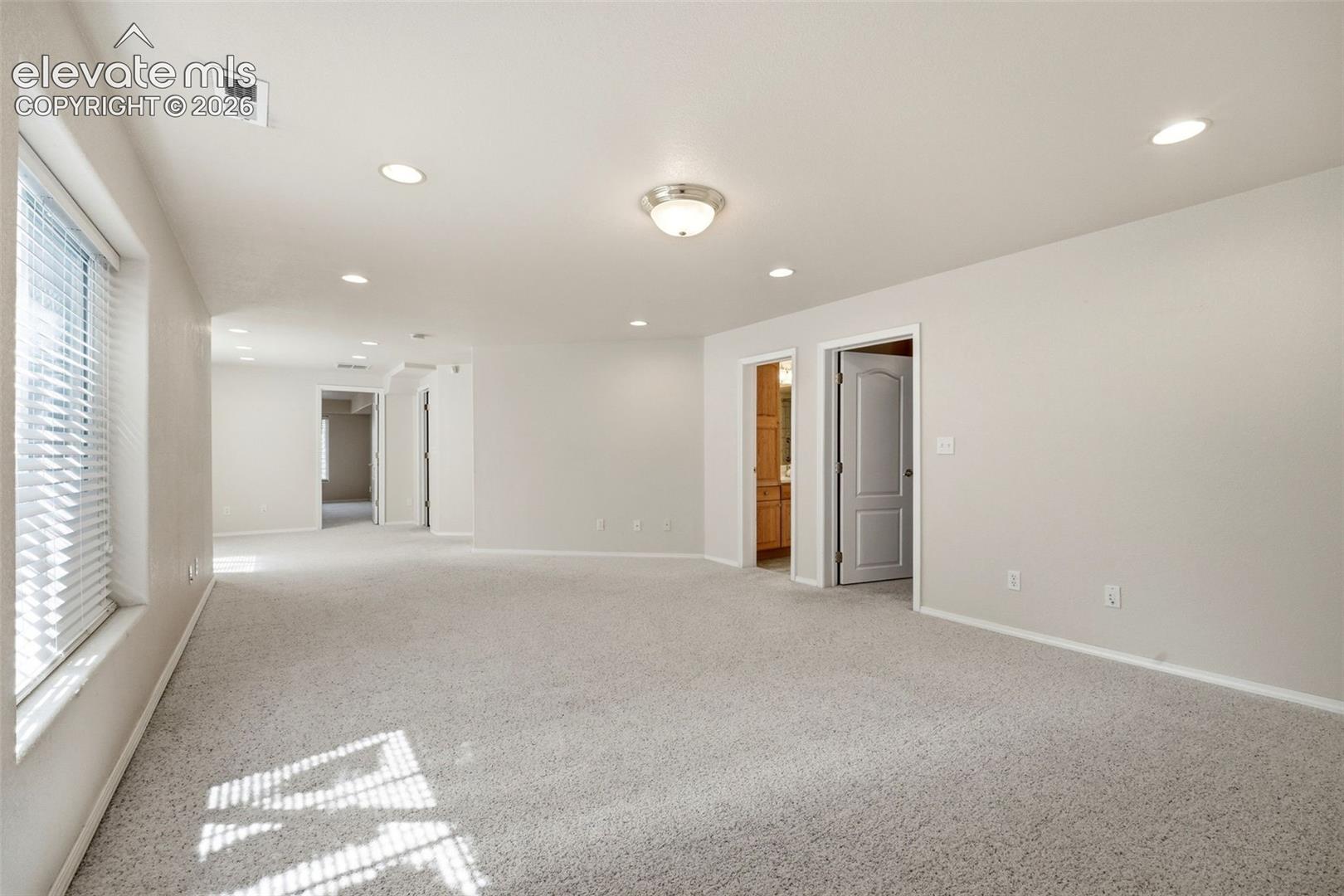 5547 Sonnet Heights
