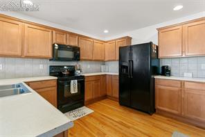 7316 Straggler Circle