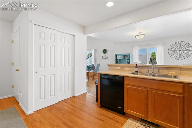 7316 Straggler Circle