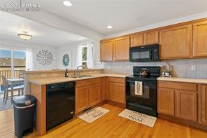 7316 Straggler Circle