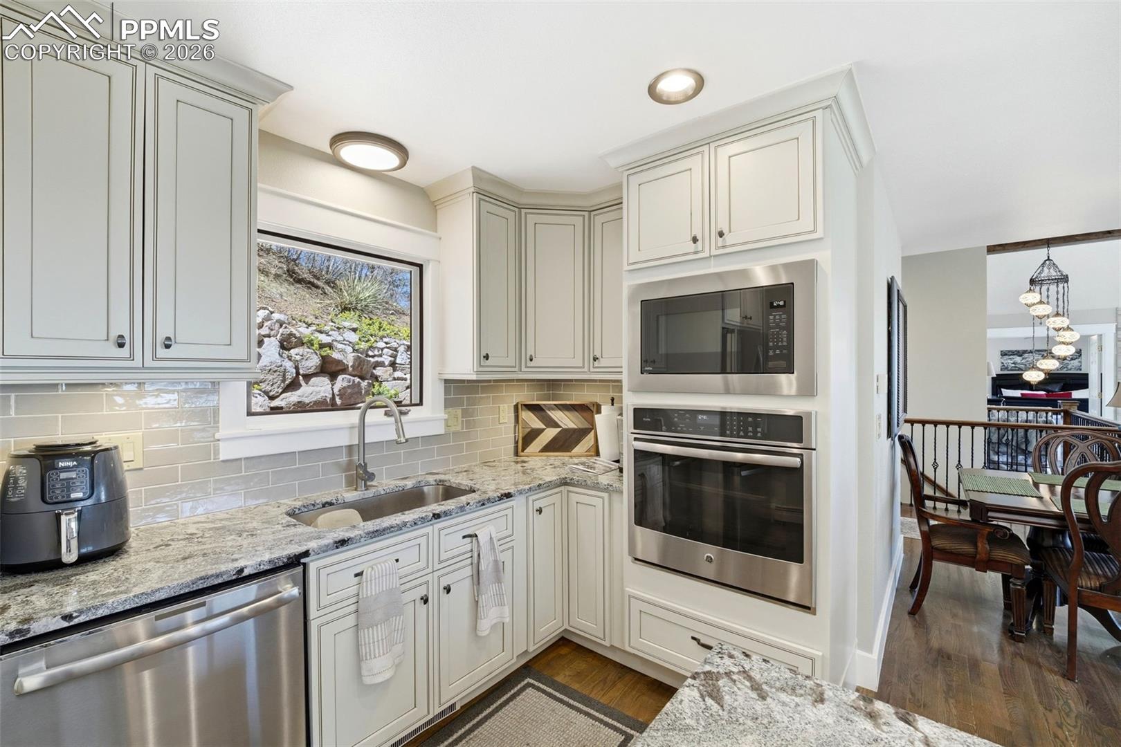745 Scrub Oak Road