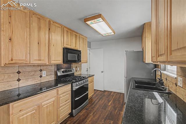 7584 E Costilla Boulevard