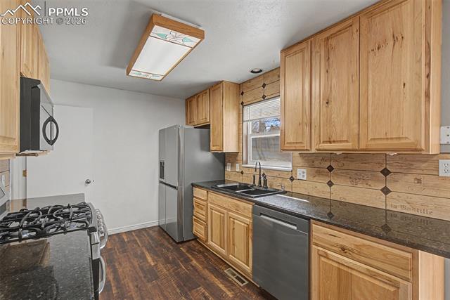 7584 E Costilla Boulevard