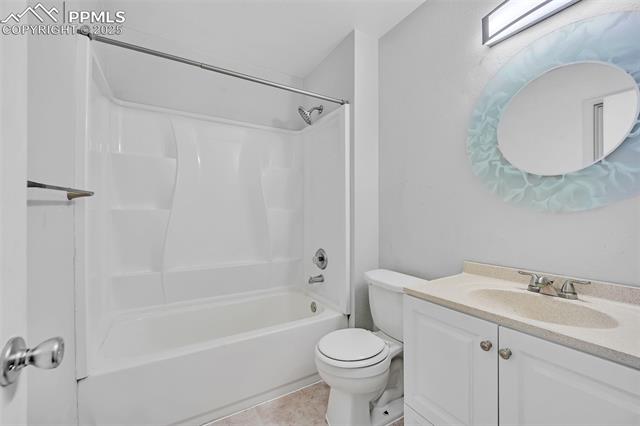 2524 W Prescott Circle