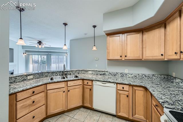 1875 Montura View 101