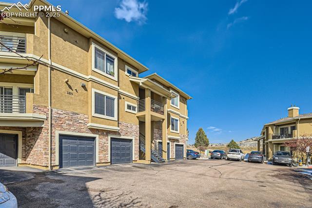 1875 Montura View 101