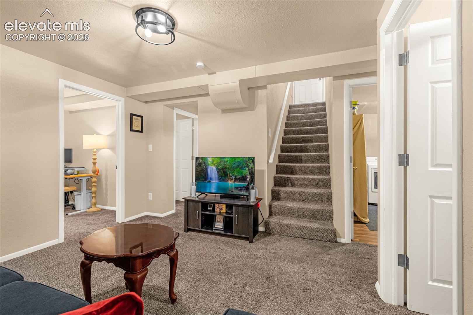 1102 Holmes Drive