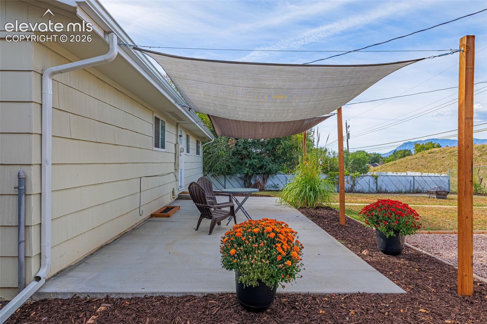 1102 Holmes Drive
