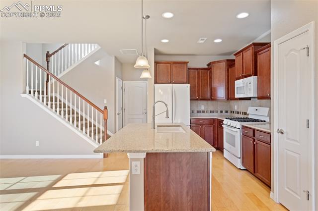 453 Gray Horse Alley