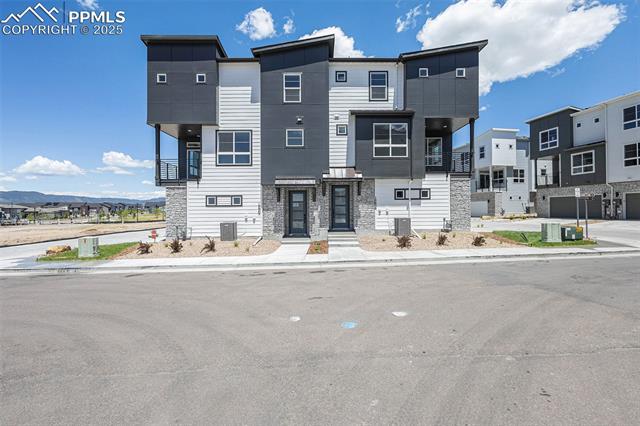 10648 Eulcase Heights