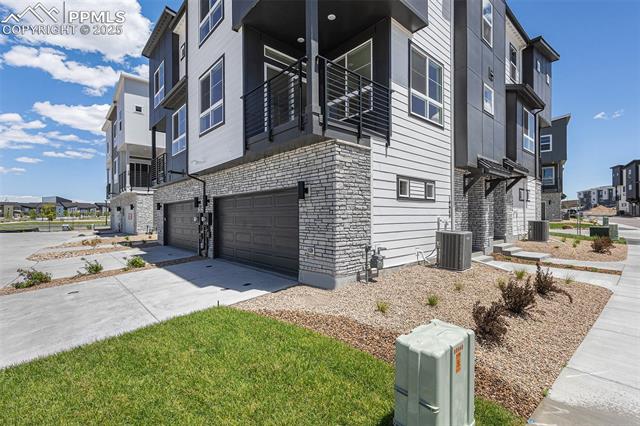 10648 Eulcase Heights