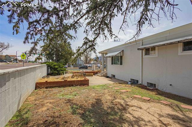 1722 E Cache La Poudre Street