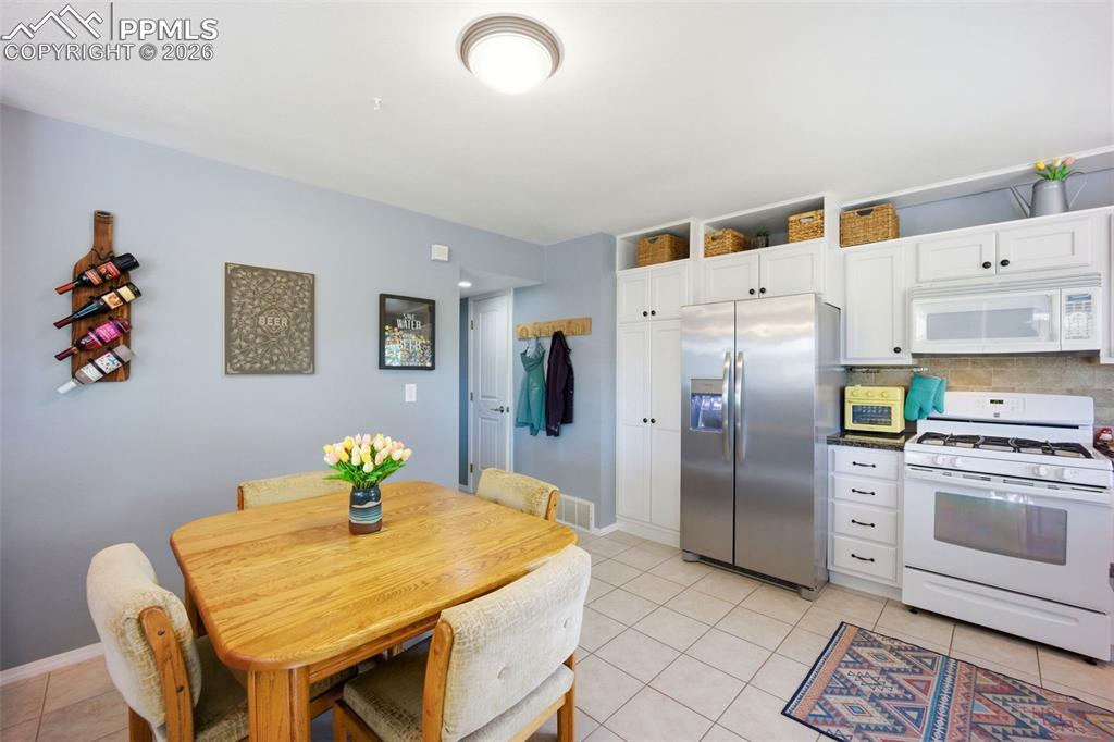 5672 Corinth Drive