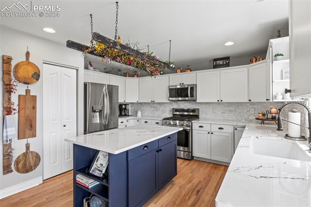 15883 Paiute Circle