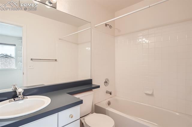 3931 Christy Heights